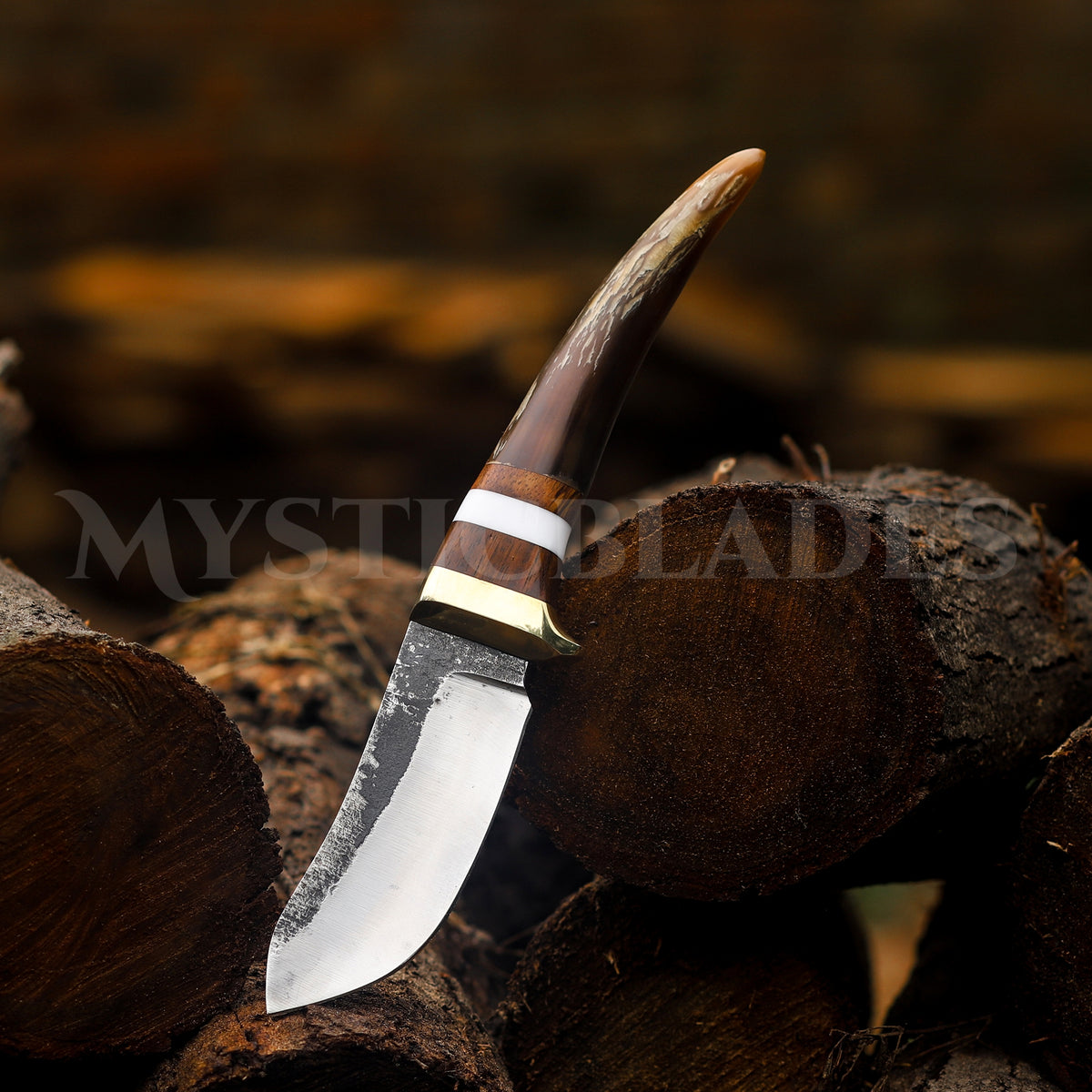 Handmade Damascus Hunting Knife: 10'' Carbon Steel Tracker