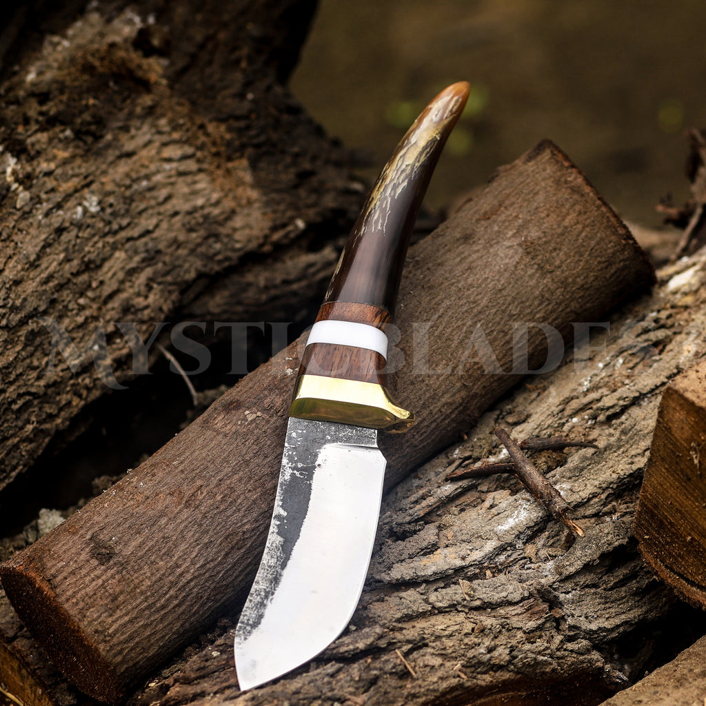 Handmade Damascus Hunting Knife: 10'' Carbon Steel Tracker