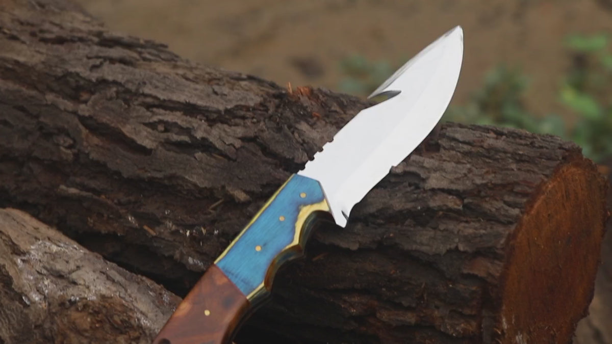 Handmade Gut Hook Hunting Knife: Exotic Wood Handle, Leather Sheath